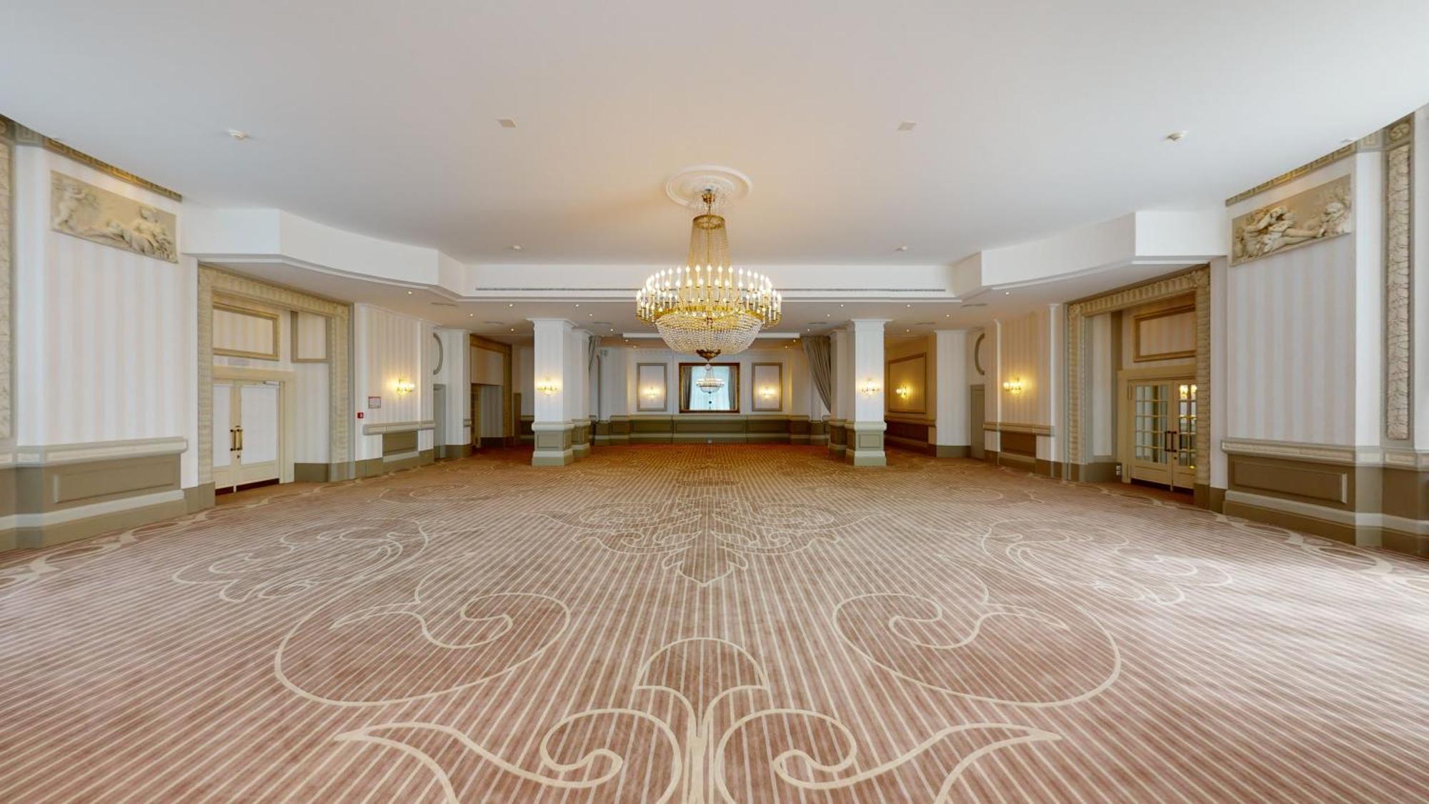 Lausanne Palace Екстериор снимка The ballroom