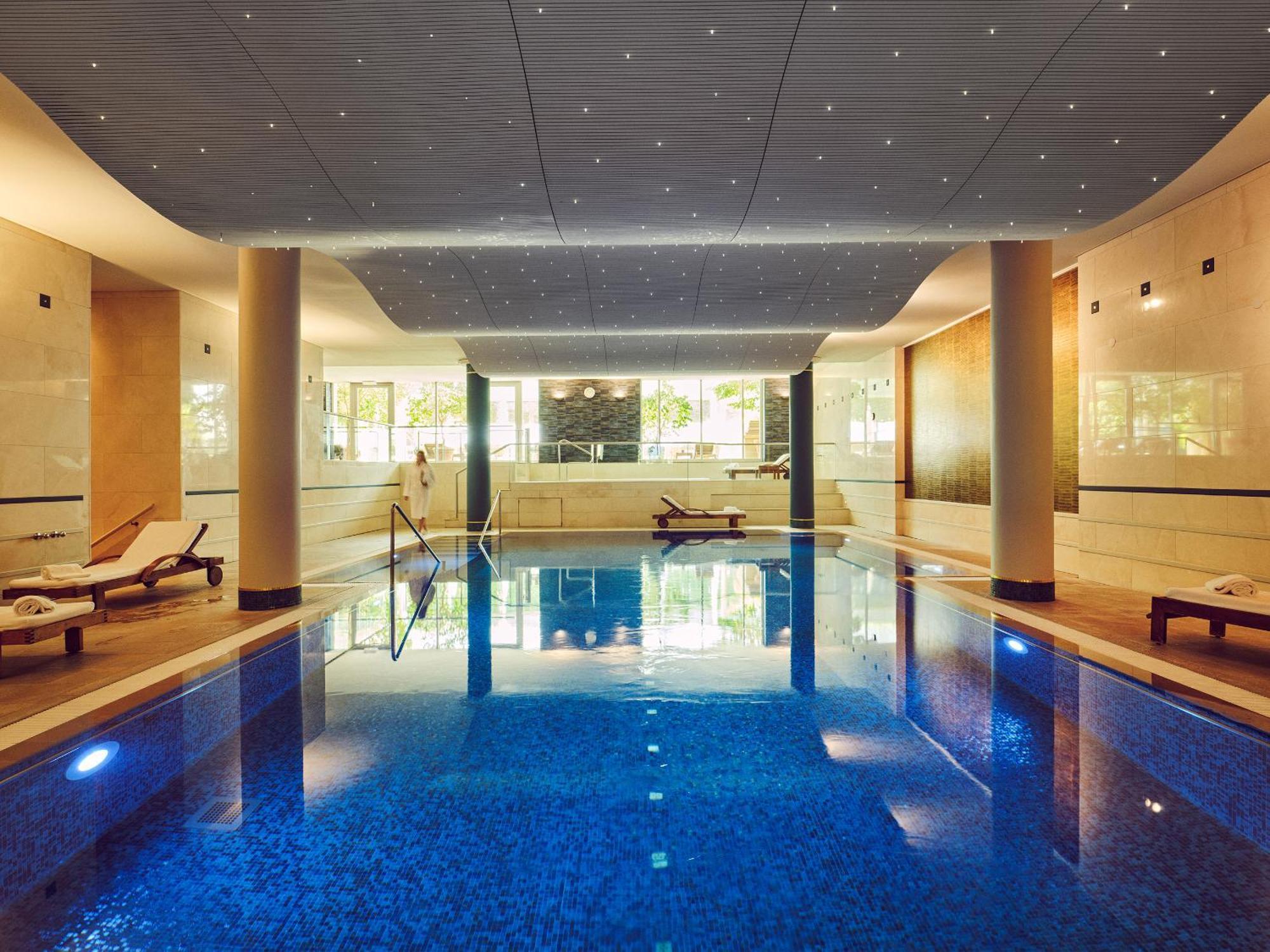 Lausanne Palace Екстериор снимка The spa at the Hotel de la Paix
